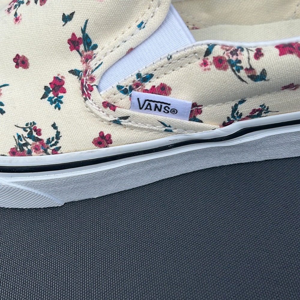Vans off-the-wall flowered sneakers new tags size 7 1/2 - Picture 4 of 8
